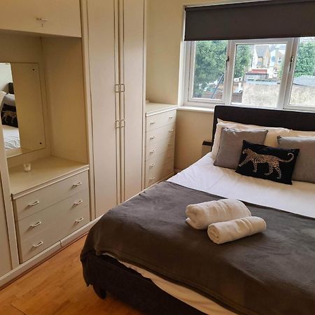 Sav Apartments Watford واتفورد الغرفة الصورة