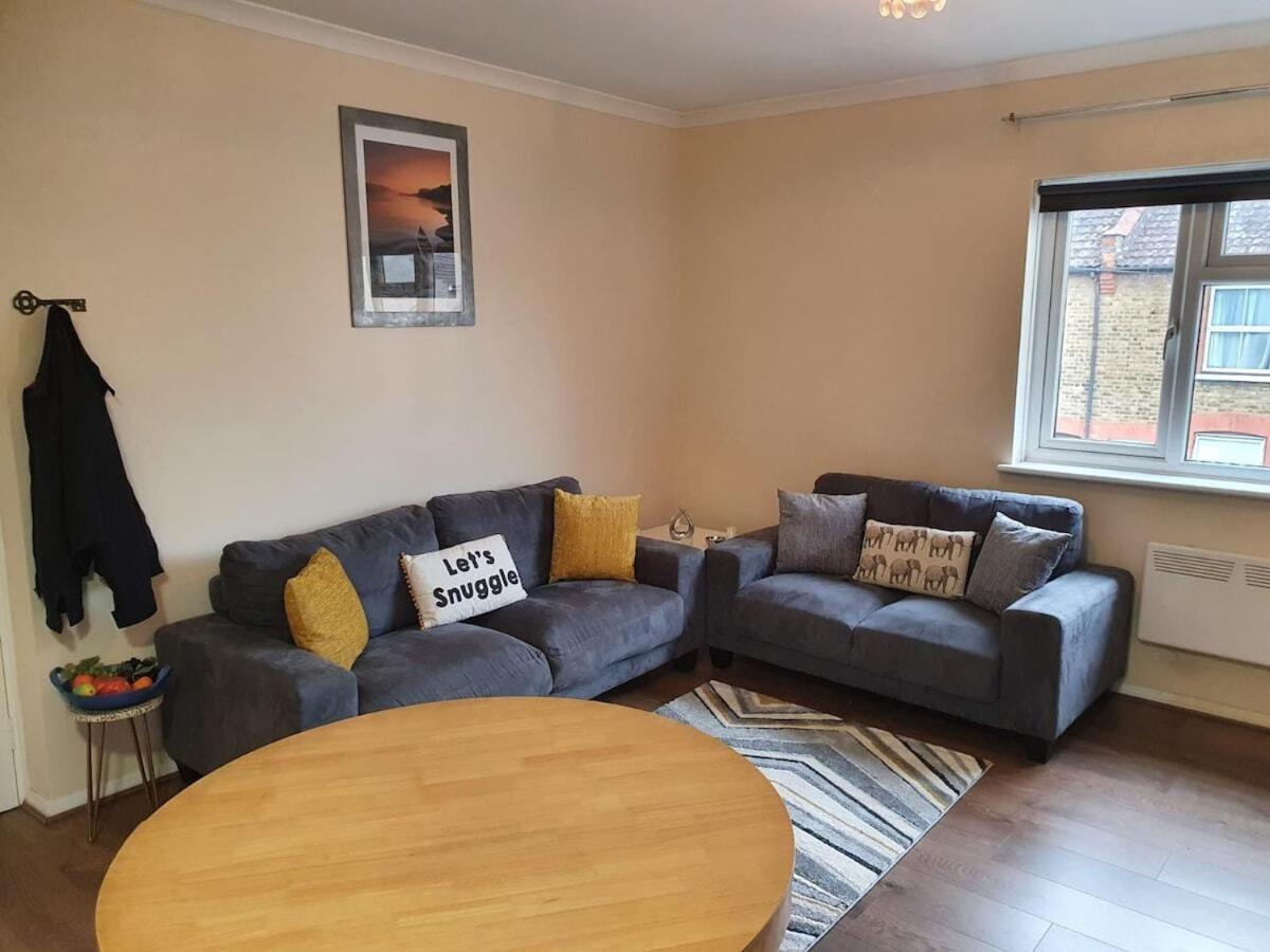 Sav Apartments Watford واتفورد الغرفة الصورة