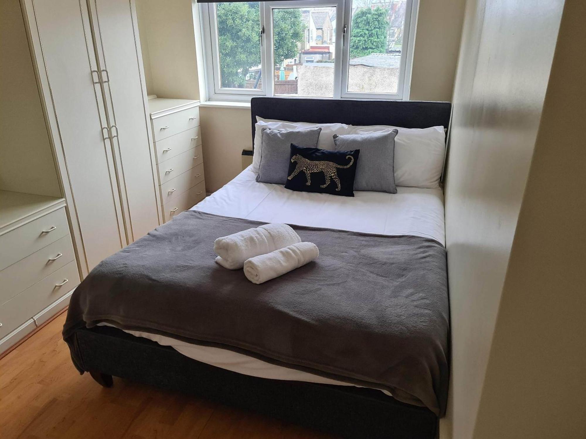 Sav Apartments Watford واتفورد الغرفة الصورة