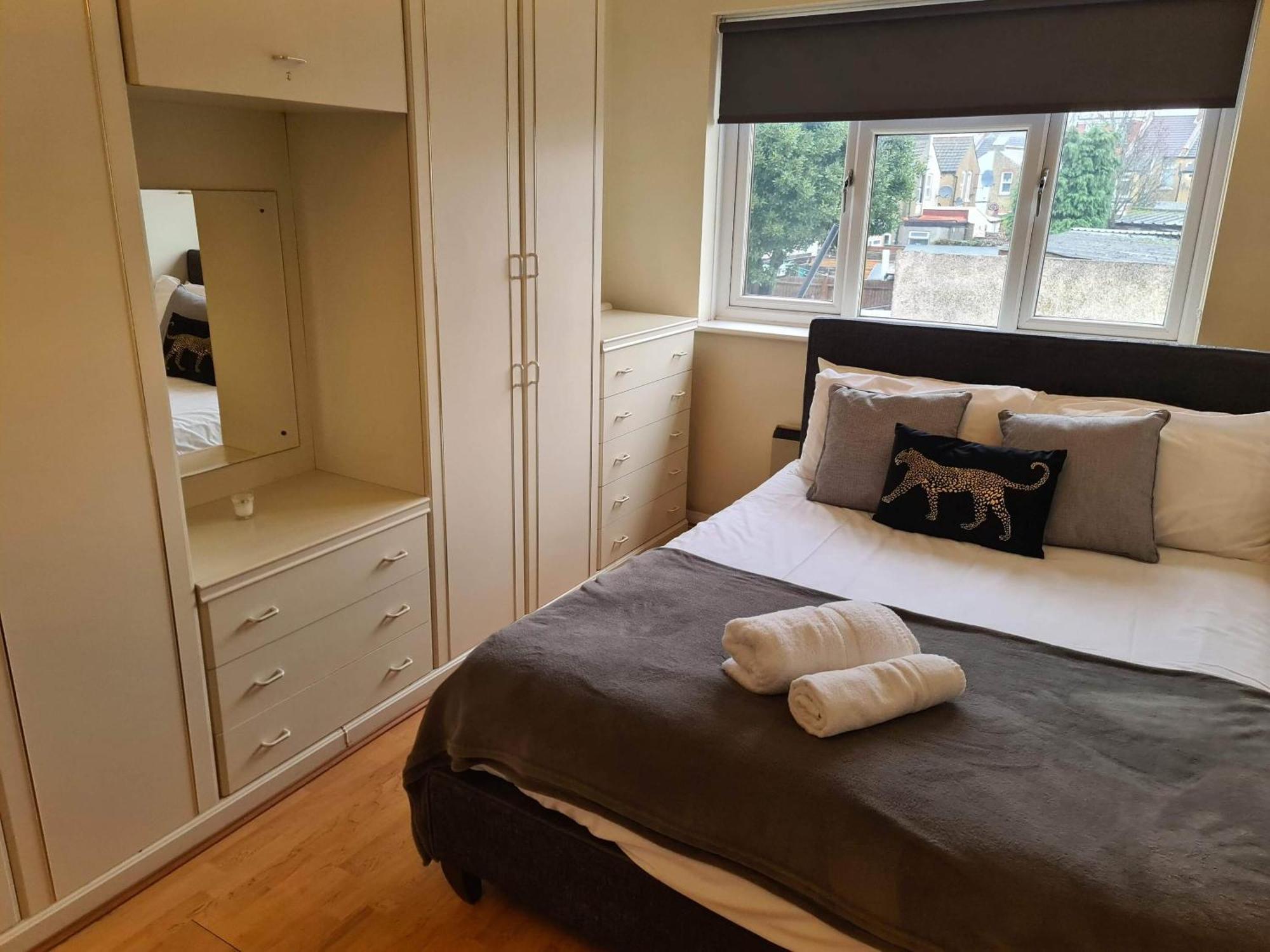 Sav Apartments Watford واتفورد الغرفة الصورة