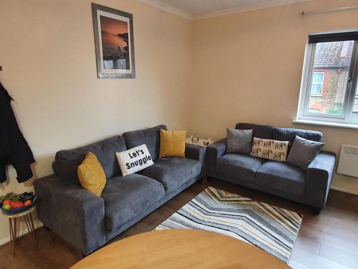 Sav Apartments Watford واتفورد الغرفة الصورة